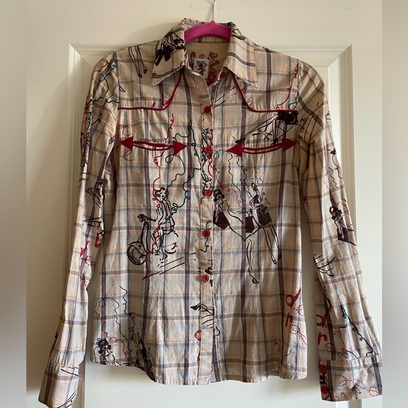 Pleated Shirt at its Best! - Picture 2 of 4